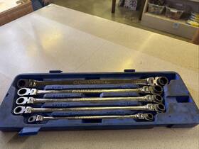 Cornwell Ind002790 5 Pc Metric Extra-long Flex Ratcheting Wrench Set E And Square