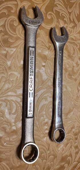 42921-88317 Craftsman V-series42921 19mm And S.k 88317 17mm Wrenches Made In The Usa