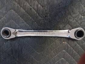 Cmmt99328 Craftsman Ratcheting Reversible Box End Wrench 5/8 Inch X 3/4 9/16 11/16