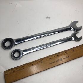 42575-42572 Craftsman Tools Lot 2 17mm And 14mm Metric Ratcheting Combination Wrench Set