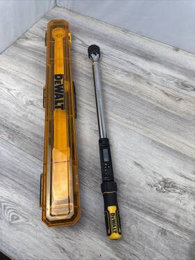 Dwmt17060 Dewalt New Digital Torque Wrench 1/2 Inch Drive With Storage Case