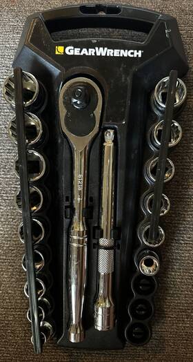 81218 Gearwrench Gear Wrench Set With 15 Pieces Most Parts Haven T Been Used