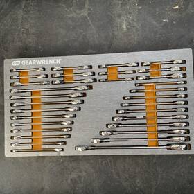 82999 Gearwrench Sae/metric Standard And Stubby Combination Ratcheting Wrench Set In Eva Tray 32