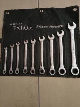 Gearwrench 85100delta 9 Pc. 12pt. Sae Combo Ratcheting Wrench Set