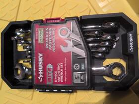 1010076715 Husky Bite Hbrw8xlm 8 Piece Ratcheting Wrench Set 6 Point Mm 8-17mm 3625