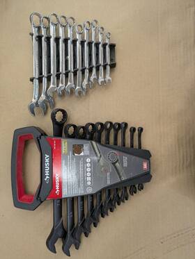 Husky 744110743524 And Speedway Wrench Sets. Sae Metric