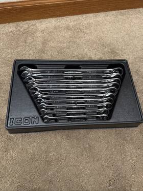64840 Icon Metric Ratcheting Combination Wrench Set 10 Piece