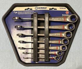 0256346 Kobalt 7pc Power Cross Ratcheting Combination Wrench Set 5/16 Inch -11/16 Nice