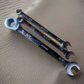 Kobalt 338394 3 Combination Wrenches By 3/8 7/16 And 5/8 Inch Sae One Is Ratcheting Style