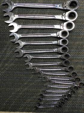 Mac Rw0232 18 Piece Precision Torque Metric Ratcheting Box Wrench Set 7-32mm