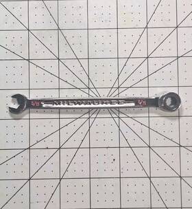 45-96-9210 Milwaukee Tool 5/16-inch Sae Ratcheting Combination Wrench
