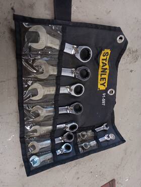Stanley 91-597 Ratcheting Wrench Set Featuring A High-strength Chrome-vanadium