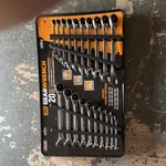 Gearwrench 20PC Ratcheting Combination Set Sae/metric 1/4-18MM. Fixed Price $87.90.