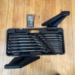 Craftsman Usa 26PC Sae Combo Wrench Set 46935 1/4 -1-1/8 Bonus Midget Case. Fixed Price $175.00.