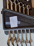Craftsman 24PCS Polished Sae Combination Wrench Set 949829 5/16 To 1/8 LOC1988. Fixed Price $90.00.
