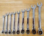 New Craftsman 9 Pc Reversible Ratcheting Combination Wrench Set Metric CMMT87023. Fixed Price $79.99.