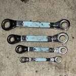 Craftsman 943865 Offset Ratchet Box Wrench. Fixed Price $20.00.