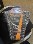 Gearwrench 9602N 16-PIECES 12 Point Reversible Ratcheting Combination Metric.... Fixed Price $175.00.