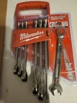 Milwaukee 48-22-9406 Durable Sae Ratcheting Combination Wrench Set 7PC. Fixed Price $100.00.