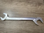 Snap-on Tools Usa 4-WAY Open-end Angle Head Wrench Sae Size 1-1/4" Model VS40. Fixed Price $69.99.