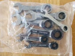 New Craftsman Metric Pc Stubby Ratcheting Combination Wrench Set CMMT87025. Fixed Price $34.99.