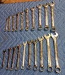 Mechanics Repair Tool 20PC Sae Standard Metric Combination Wrench Set. Fixed Price $20.00.