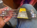 Roadpro RPRW5METPDQ 5-PIECE Metric Ratcheting Wrench Set New. Fixed Price $9.88.