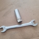 Rare Vintage Jc Penney 1/2" 9/16" Wrench & 5/8" Spark Plug Socket Tools Usa. Fixed Price $20.00.