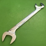 Snap-on Tools Usa 4-WAY Open-end Angle Head Wrench Sae Size 1-1/4" Model VS40. Fixed Price $72.75.