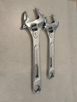 Kobalt 10 And Adjustable Wrench Set Extra Wide Opening Jaw 464608. Fixed Price $25.00.