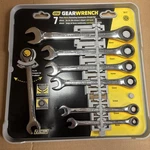 Gearwrench 9417 7PC Metric Ratchet Combination Set 8-18MM New Package. Fixed Price $40.00.